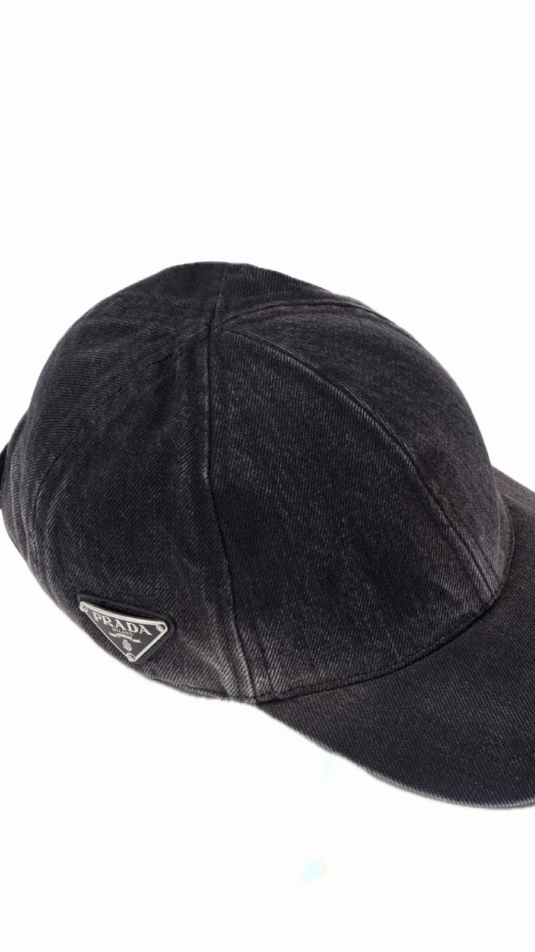 GORRA PRADA